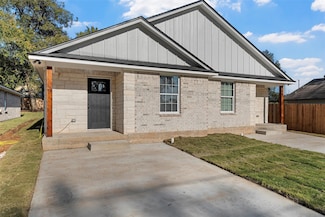 405 Hogan Ln, Waco, TX 76705