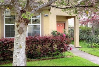 309 Village Cir, Santa Cruz, CA 95060