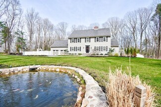 13 Ledge Hill Rd, Southborough, MA 01772