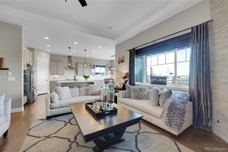 7444 S Scottsburg Way, Aurora, CO 80016
