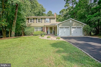5 Meadowwood Ct, Medford, NJ 08055