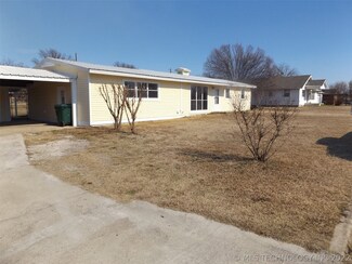 1736 W Mcalester Ave, Sulphur, OK 73086