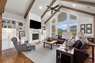 8705 W Flycatcher Place, Rogers, AR 72713