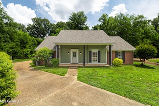 303 Colonial Dr, Madison, MS 39110