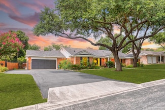 1011 Haltown Dr, San Antonio, TX 78213