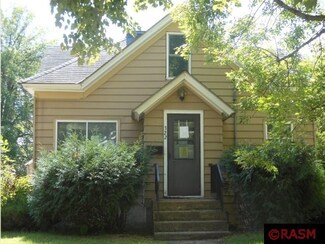 322 E Prince St, Lake Crystal, MN 56055