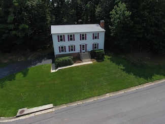 2633 Wood Warbler Ln, Roanoke, VA 24018