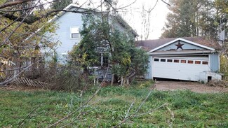 11965 Cummings Rd, Cato, NY 13033