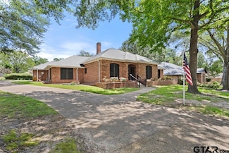 5802 Briar Creek Dr, Tyler, TX 75703