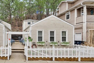 208 S Lake Ave, Michigan City, IN 46360