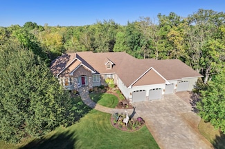 10064 Adam Ave, Inver Grove Heights, MN 55077