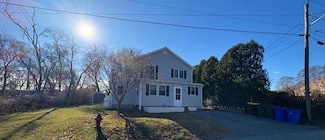951 Dickinson St, Fall River, MA 02721