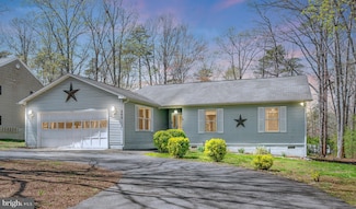 202 Yorktown Blvd, Locust Grove, VA 22508