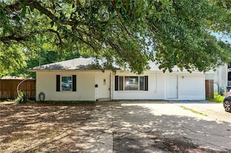 112 N Scanlan St, Hammond, LA 70401