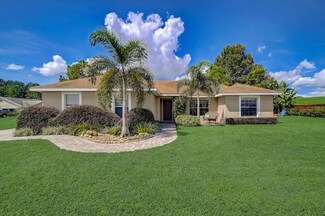 17711 Neal Dr, Montverde, FL 34756