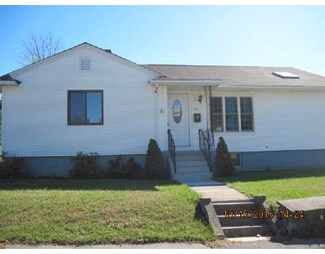 32 Randall St, Worcester, MA 01606