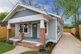 3438 Simmons St, Houston, TX 77004
