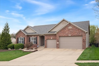 6151 Stone Wolfe Dr, Glen Carbon, IL 62034