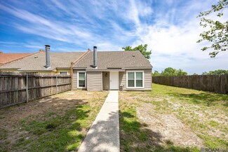 8744 Pecan Tree Dr, Baton Rouge, LA 70810