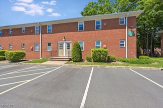 46 Knox Terrace Unit 2A, Wayne, NJ 07470