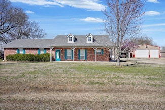 2615 Chute Dr, Oologah, OK 74053