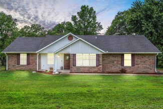 8755 Sunset Dr, Sapulpa, OK 74066