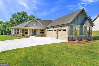 122 S Pointe Dr, Hartwell, GA 30643