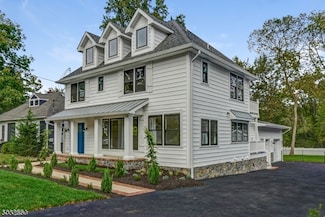 651 Grove St, Montclair, NJ 07043