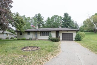 110 Vine St N, Prescott, WI 54021