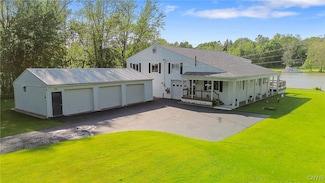 1247 Gallagher Rd, Baldwinsville, NY 13027