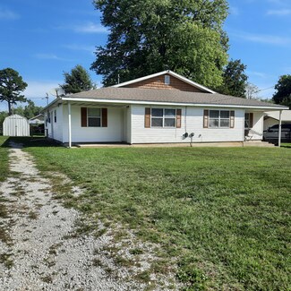 615 W Scott St, Mountain Grove, MO 65711