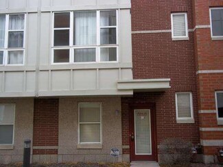 3244 N Kilbourn Ave Unit 15, Chicago, IL 60641