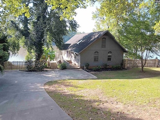 1047 Jackson Rd, Fort Lawn, SC 29714