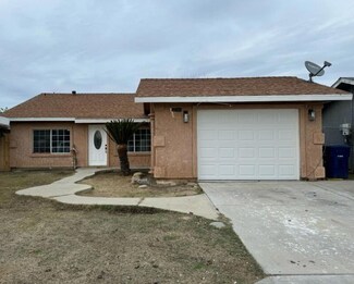 13650 E 2nd St, Parlier, CA 93648