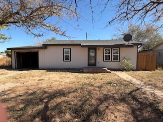 335 Texas Ave, Slaton, TX 79364