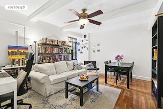 333 E 43rd St Unit 511, New York, NY 10017