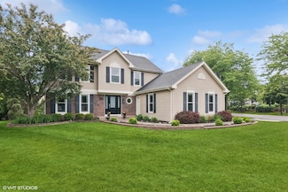 1981 White Oak Dr, Algonquin, IL 60102