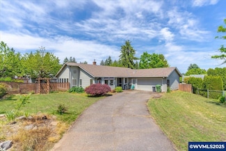 1325 Roseway Ct SE, Salem, OR 97302