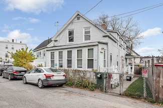 24 Richmond Ave, Lowell, MA 01852