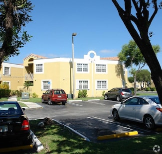 9715 Fontainebleau Blvd Unit E110, Miami, FL 33172