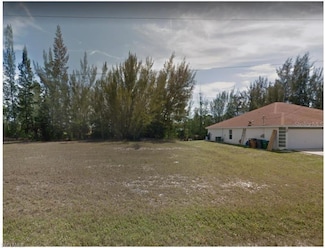 3615 NE 9th Ave, Cape Coral, FL 33909
