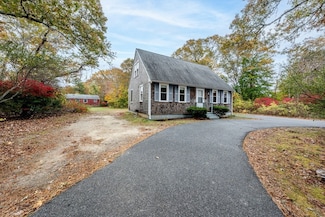 263 Old Barnstable Rd, East Falmouth, MA 02536