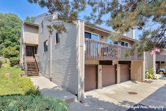 25 Mineola Rd Unit 25, Fox Lake, IL 60020