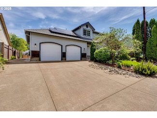 3493 Kendra St, Eugene, OR 97404
