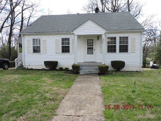 361 N Main St, Chatham, VA 24531
