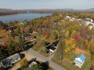 7 Forest St, Jackman, ME 04945