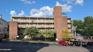 510 14th St Unit 301, Knoxville, TN 37916