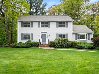 22 Windemere Dr, Andover, MA 01810
