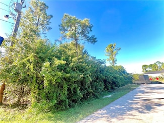 3019 19th St W, Lehigh Acres, FL 33971