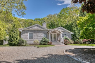 122 Beach Rd, Westhampton Beach, NY 11978